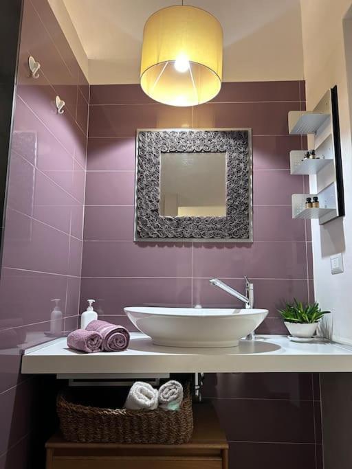 Elegante Appartamento Privato In Palazzo Storico Del XVIII - Pieno Centro Nicosia Eksteriør billede