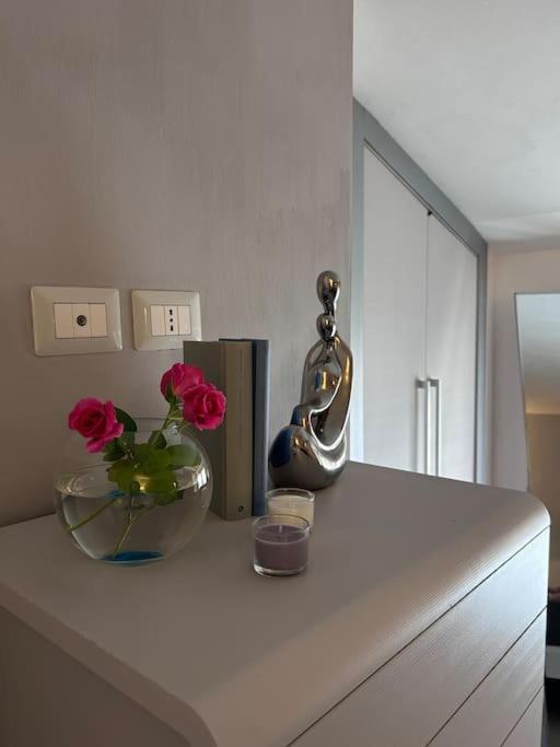 Elegante Appartamento Privato In Palazzo Storico Del XVIII - Pieno Centro Nicosia Eksteriør billede