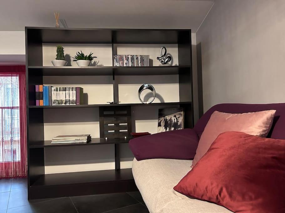 Elegante Appartamento Privato In Palazzo Storico Del XVIII - Pieno Centro Nicosia Eksteriør billede