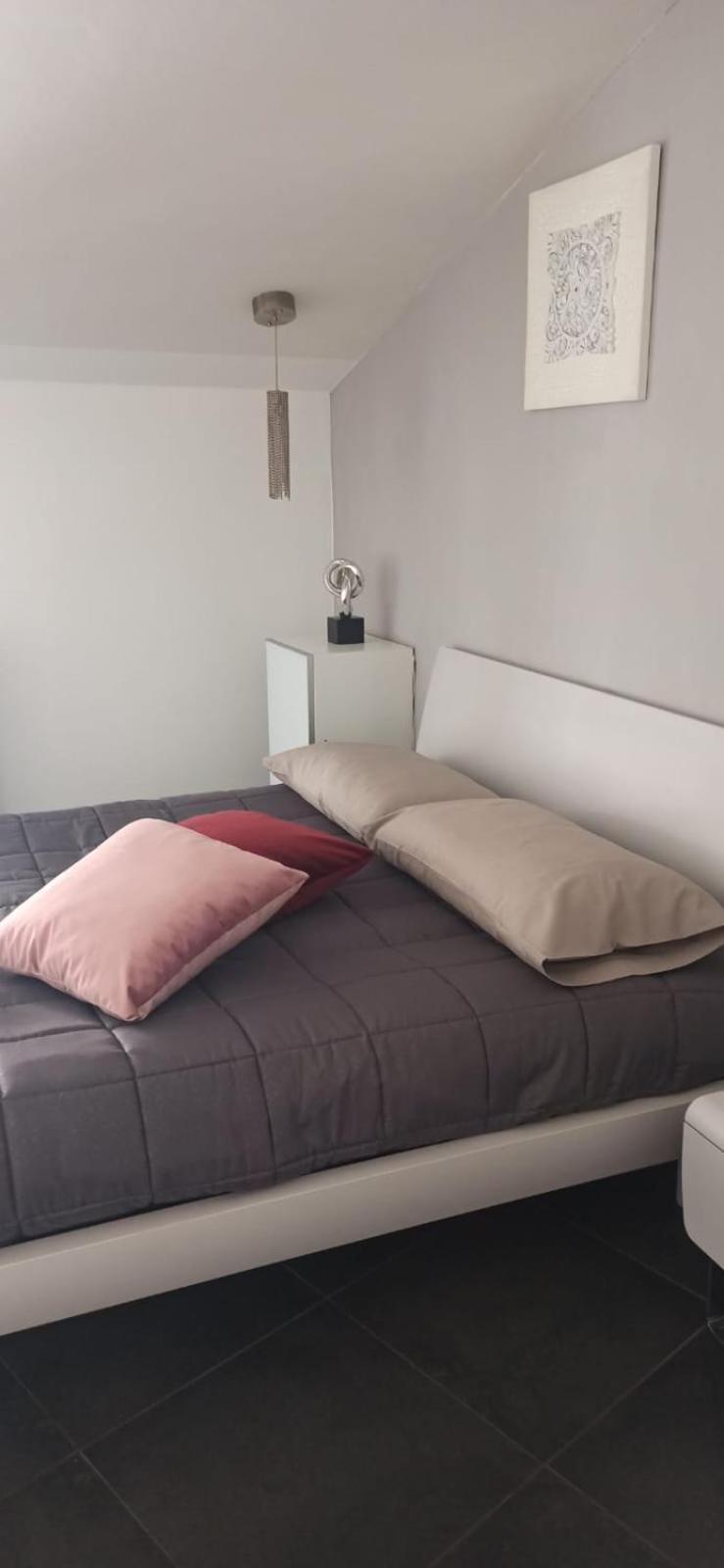Elegante Appartamento Privato In Palazzo Storico Del XVIII - Pieno Centro Nicosia Eksteriør billede